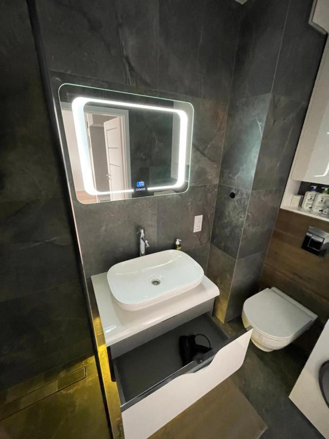 Nowy Apartament W Okolicach Centrum سيدلس المظهر الخارجي الصورة